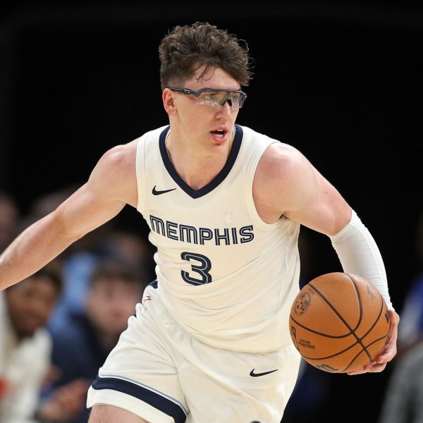 荆叶优配 湖人新援杰克·拉拉维亚哪个国家？答案：美国